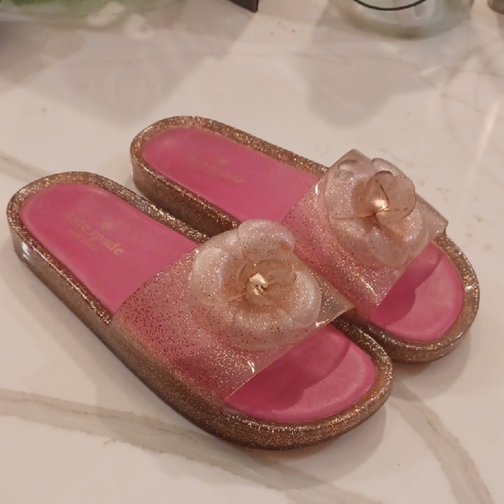 Kate Spade Pink and Gold Pool Slide Sandals with Floral Accents Size 8